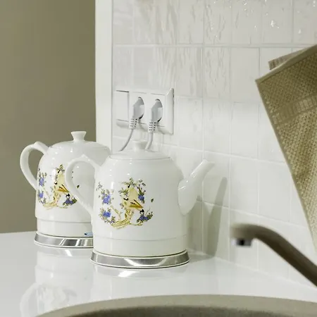 Hotel apartamentowy Real House 3*