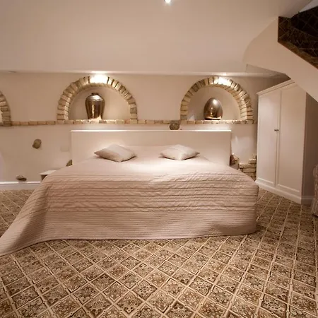 Real House 3* Wilna