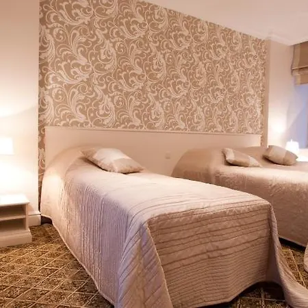 Real House 3*