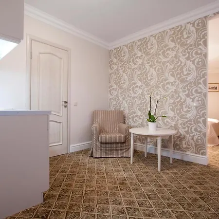 Real House 3* Wilna