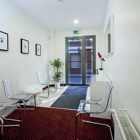 Real House 3* Vilnius