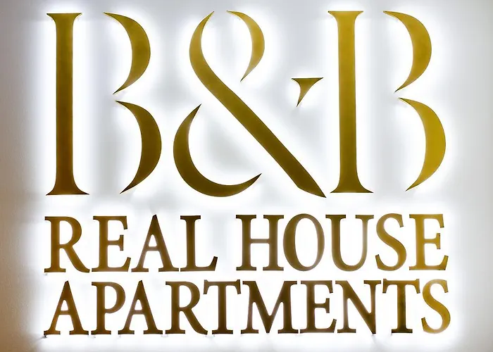 Real House アパートホテル 3*