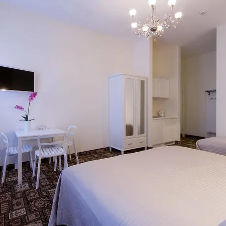 Real House Апарт-отель Вильнюс