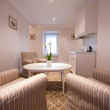 Appart hôtel Real House 3*