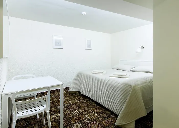 Real House Apartmanhotel 3*