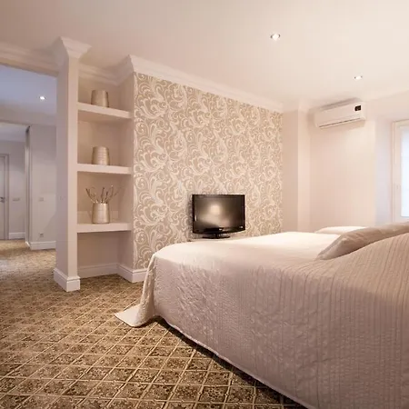 Real House Apart-hotel 3*