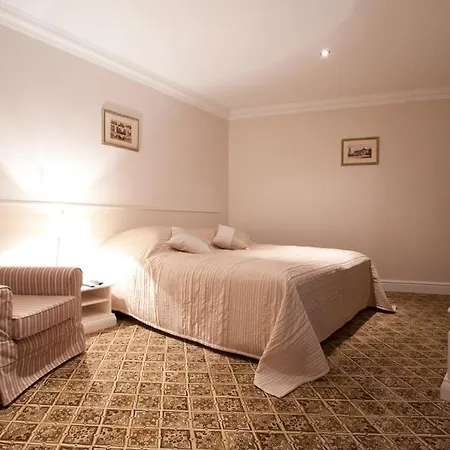 Real House 3* Vilnius